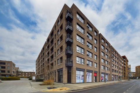 Retail property (high street) to rent, 2A Harbourside Court, Surrey Quays, SE16 7FP