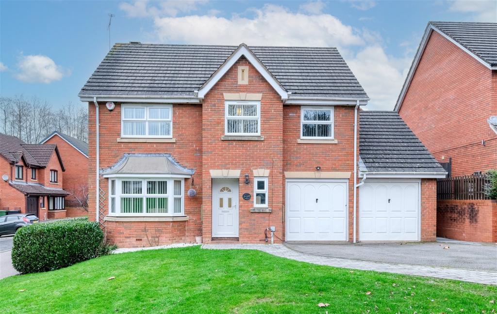 Foxholes Lane, Callow Hill, Redditch B97 5YT 5 bed detached house for