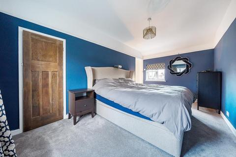 3 bedroom semi-detached house for sale, Bloxham,  Oxfordshire,  OX15