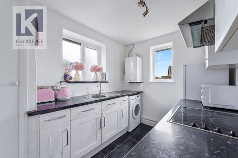 38 Wolsey Close, Worcester Park, KT4 7EF