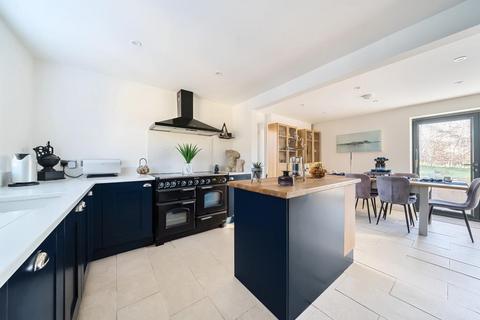 2a Hill Road, Lewknor, Watlington, OX49 5TS