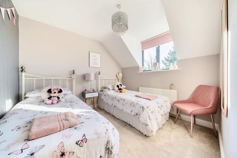 2a Hill Road, Lewknor, Watlington, OX49 5TS