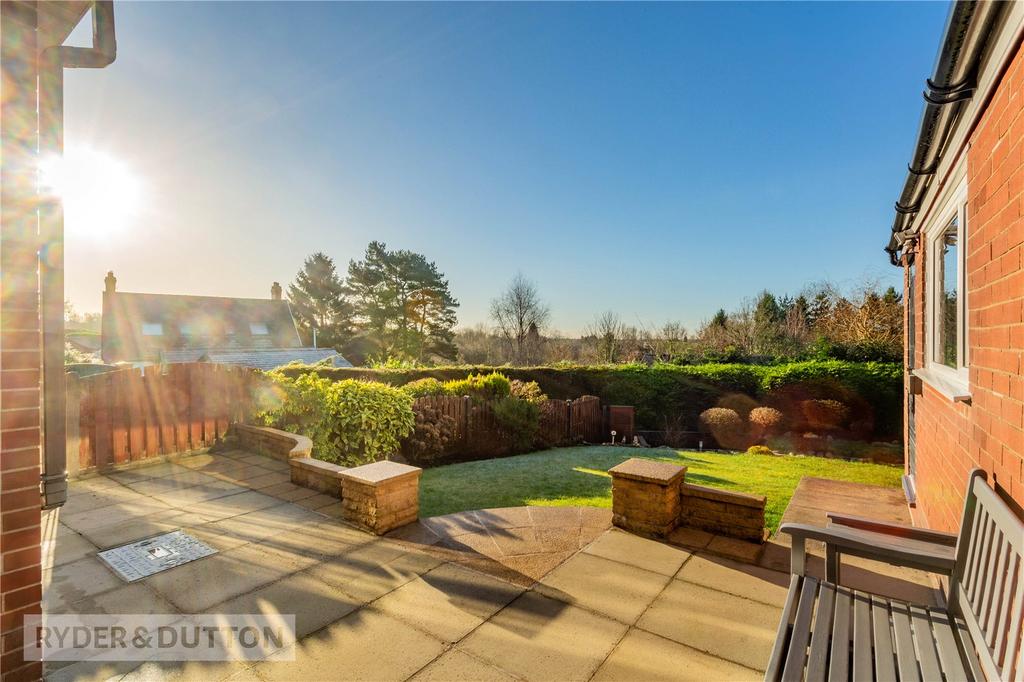 Denbydale Way, Royton, Oldham, Greater Manchester, OL2 3 bed semi