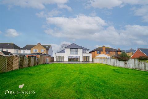 4 bedroom detached house for sale, Wootton Road, Bedford MK43