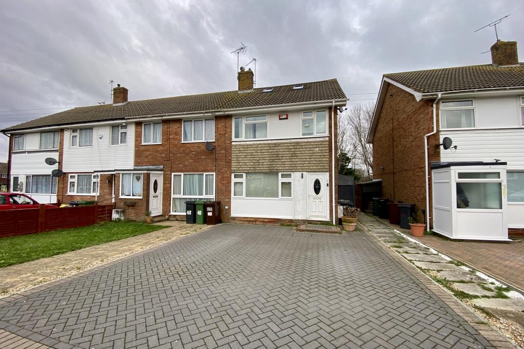 Wilton Avenue, Eastbourne, East Sussex, BN22 4 bed end of terrace house