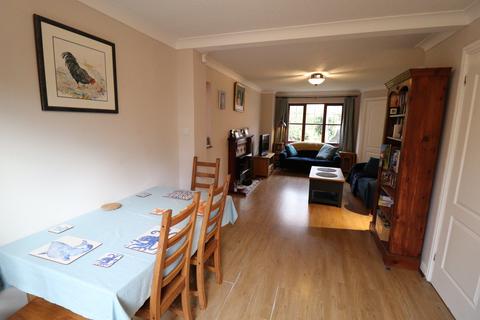 14 Celedon Close, Grays, RM16 6PZ