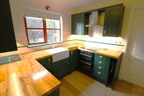 14 Celedon Close, Grays, RM16 6PZ