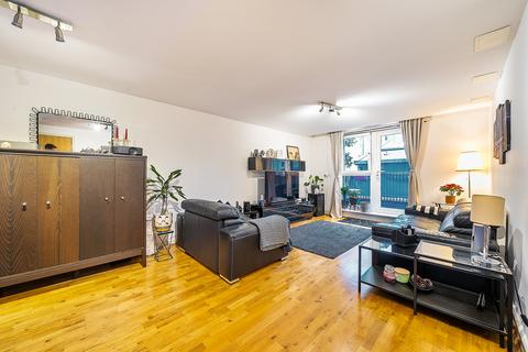 2 bedroom flat for sale, Catalonia Apartments, Watford WD18 7BL