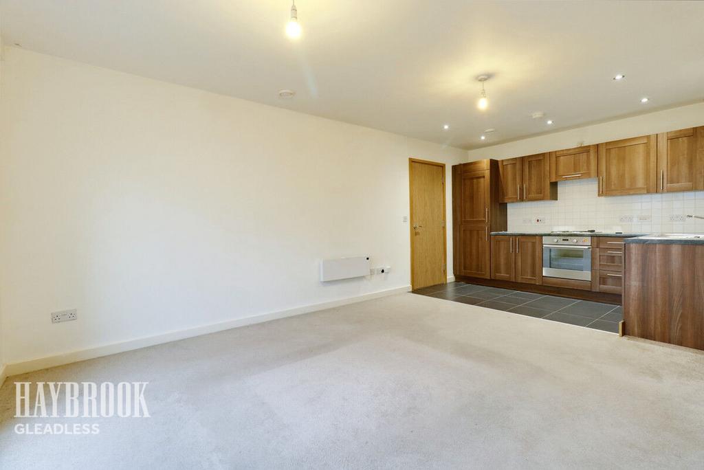 Birley Moor Road, SHEFFIELD 2 bed apartment for sale £115,000