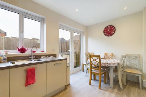 17 Higgins Lane, Burscough, Ormskirk, L40 7AZ