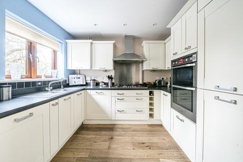 79 Foxdown, Overton, Basingstoke, RG25 3JQ