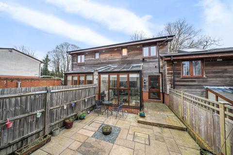 79 Foxdown, Overton, Basingstoke, RG25 3JQ