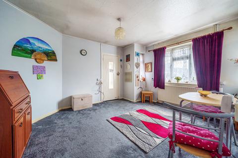 17 Aarons Hill, Godalming, GU7 2LG