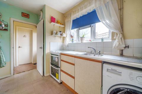 17 Aarons Hill, Godalming, GU7 2LG