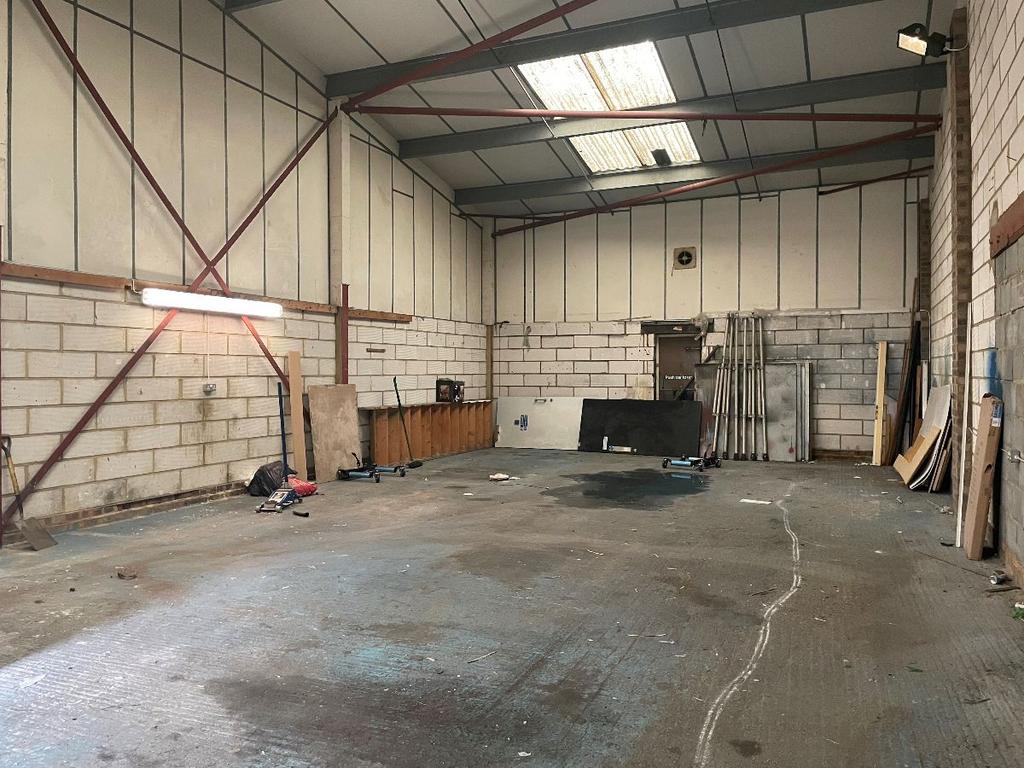 Unit 16, Kings Haven, Kings Road, Canvey Island Industrial unit to rent