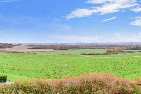 59 Baker Street, Burham, Rochester, ME1 3RZ