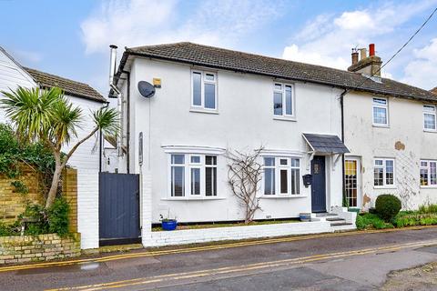 59 Baker Street, Burham, Rochester, ME1 3RZ