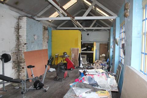 Workshop & retail space for sale, South End, Croydon CR0