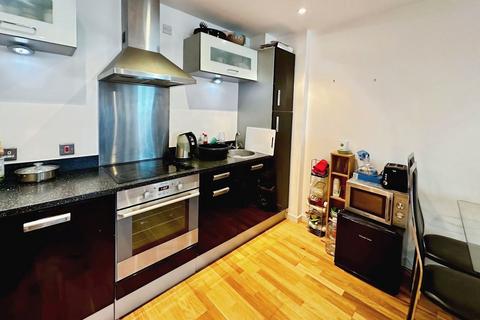 1 bedroom flat to rent, Gateway East, Marsh Lane, Leeds, West Yorkshire, LS9