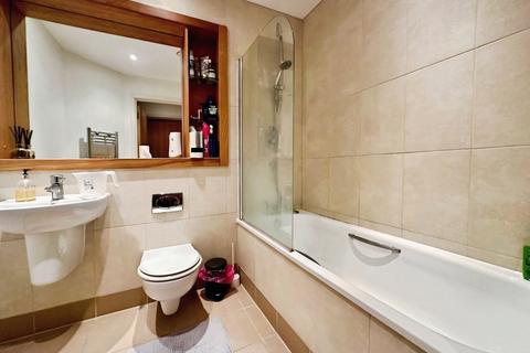 1 bedroom flat to rent, Gateway East, Marsh Lane, Leeds, West Yorkshire, LS9