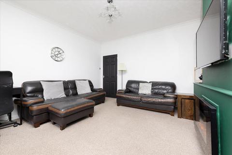 39 Birkenside, Gorebridge, EH23 4JB