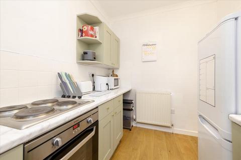39 Birkenside, Gorebridge, EH23 4JB