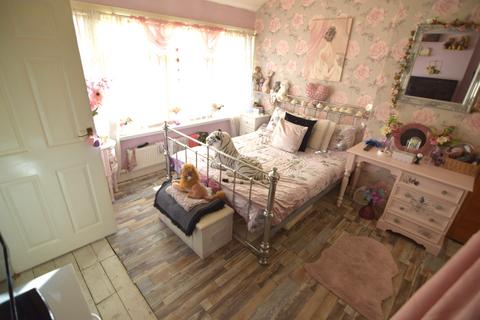 3 bedroom end of terrace house for sale, Fordway Avenue, Blackpool FY3
