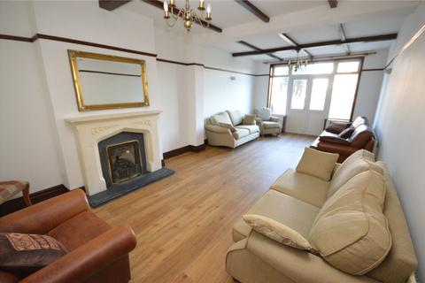 undefined, Alexandra Avenue, Luton, Bedfordshire, LU3