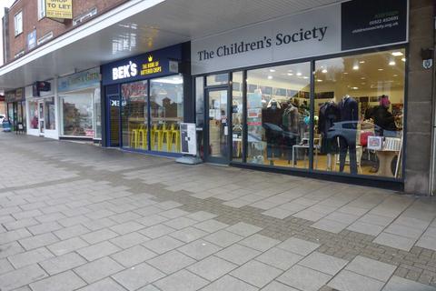 Retail property (high street) to rent, Croft Parade, Walsall WS9