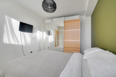 1 bedroom apartment for sale - at Willow House, Dragonfly Place, London SE4