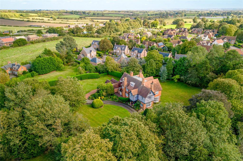 Balderton, Newark NG24 7 bed detached house for sale £1,350,000