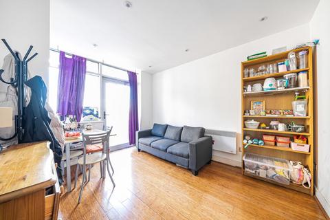 2 bedroom apartment for sale, Gerry Raffles Square, London