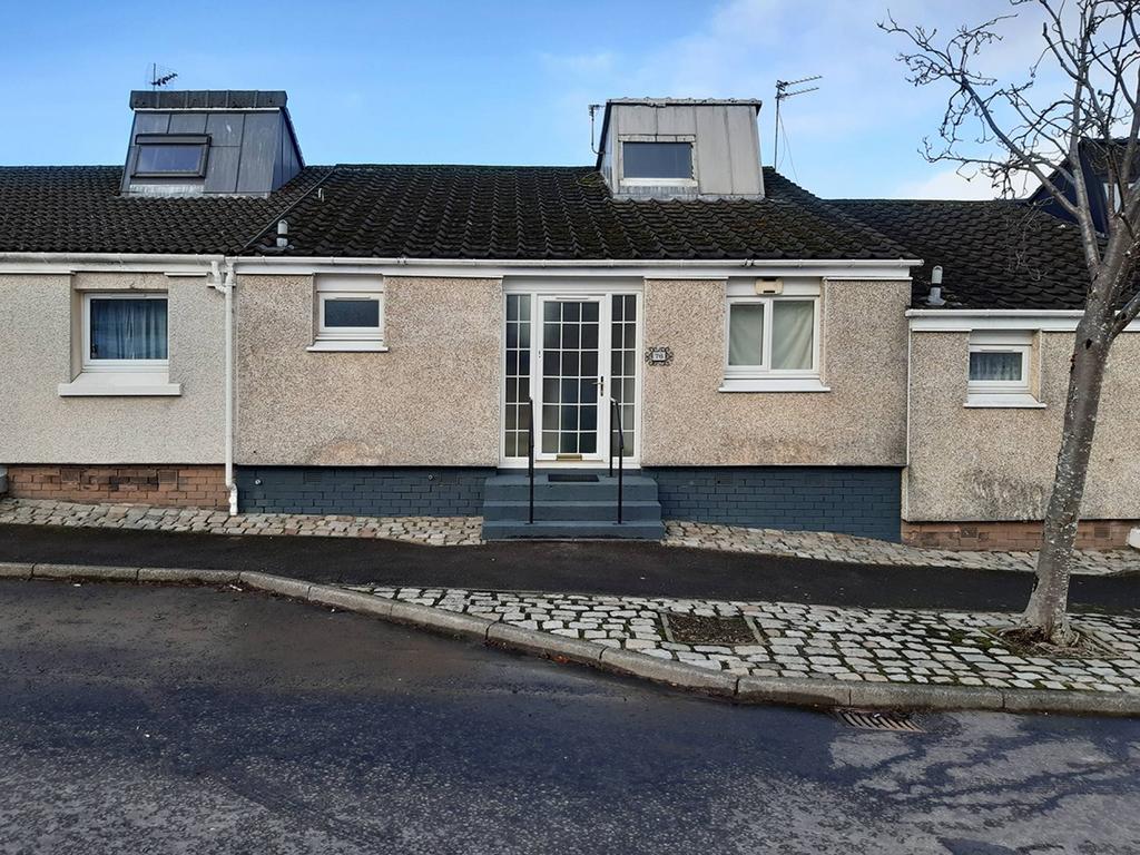 76 Holms Crescent, Erskine, PA8 6DL 3 bed terraced house for sale £