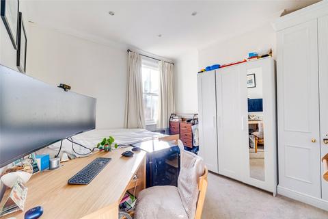 3 bedroom apartment to rent, Harbord Street, London, SW6