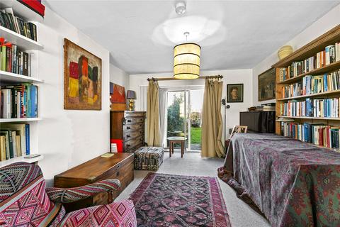 23 Twining Avenue, Twickenham, TW2 5LL