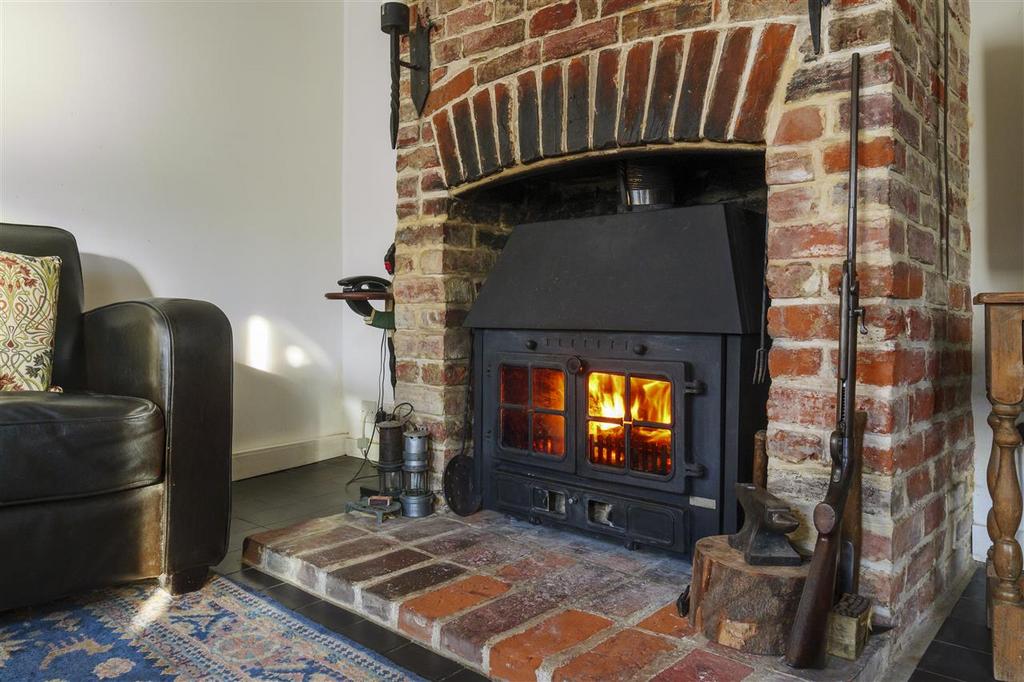 Fern Cottage, 81 Shalmsford Street, Chartham 4 bed semidetached house for sale £485,000