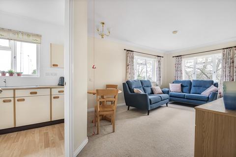 2 bedroom flat for sale, Trinity Court, Wethered Road, Marlow