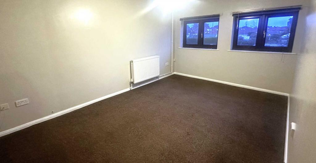 Nursery Close, Hellesdon 3 bed flat for sale £200,000