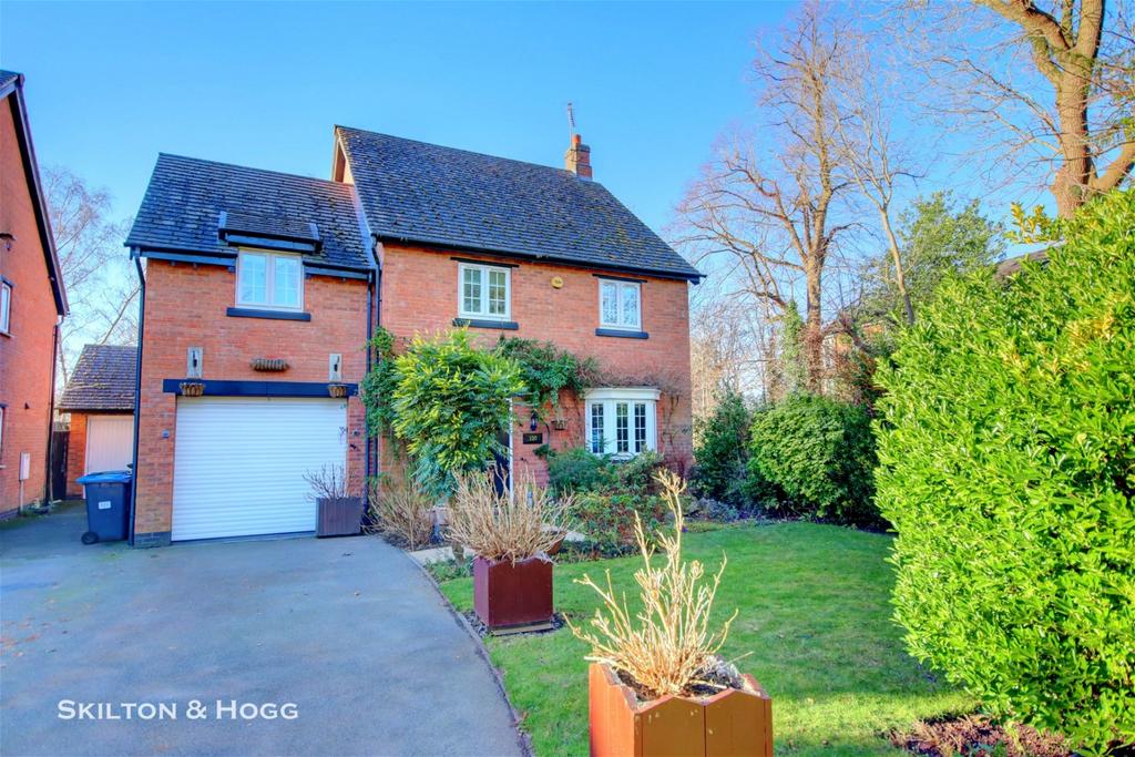 Buchanan Road, Rugby CV22 4 bed detached house for sale £395,000