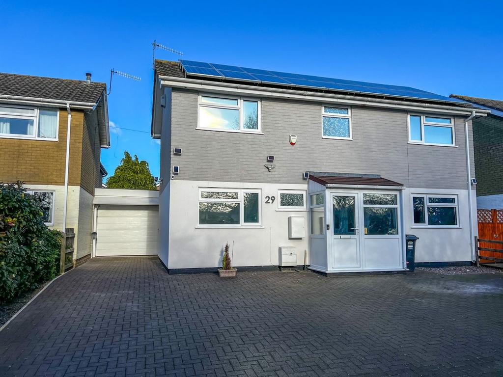 Brampton Way, Portishead, Bristol, Somerset, BS20 3 bed detached house for sale £464,950
