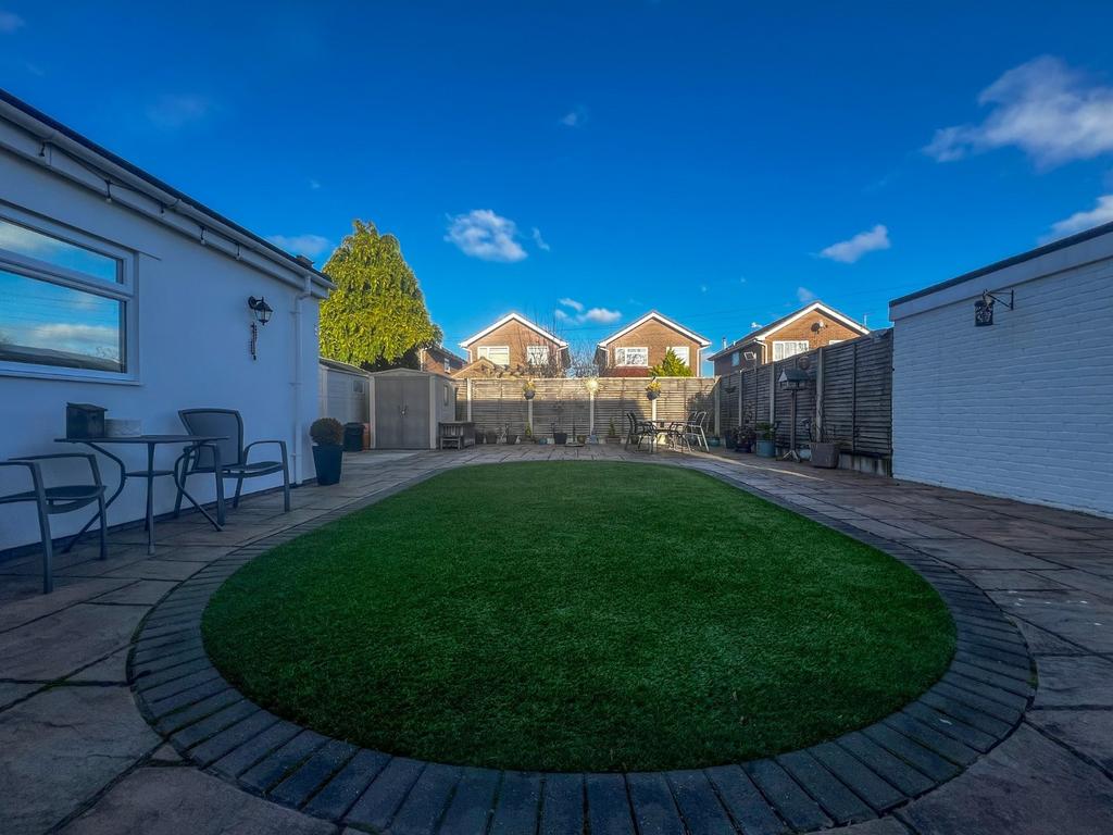 Brampton Way, Portishead, Bristol, Somerset, BS20 3 bed detached house for sale £464,950