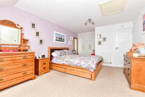 4 bedroom semi-detached house for sale, Elliot Way, Sholden, Deal, Kent