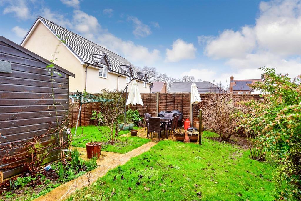 Elliot Way, Sholden, Deal, Kent 4 bed semidetached house for sale £