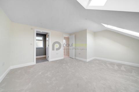 370 Brighton Road, South Croydon, CR2 6AL