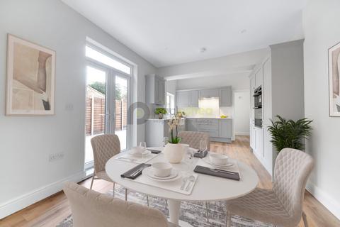 370 Brighton Road, South Croydon, CR2 6AL