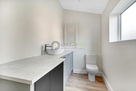 370 Brighton Road, South Croydon, CR2 6AL