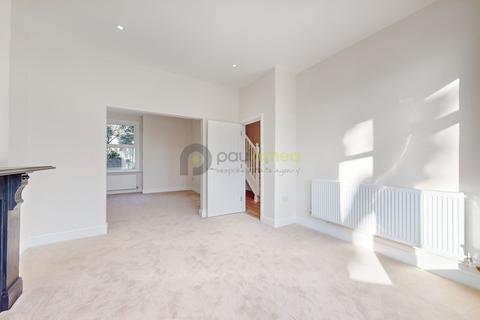 370 Brighton Road, South Croydon, CR2 6AL