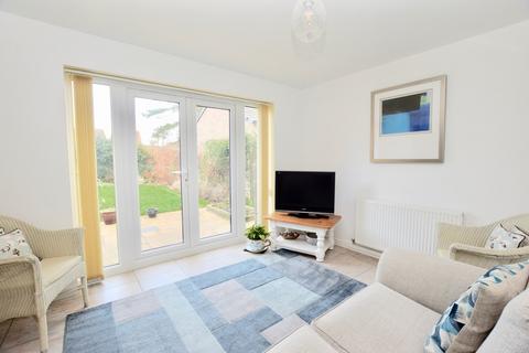 3 Amos Drive, Pocklington, York, YO42 2BS