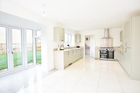 5 bedroom detached house for sale, Spruisty Green, Killinghall