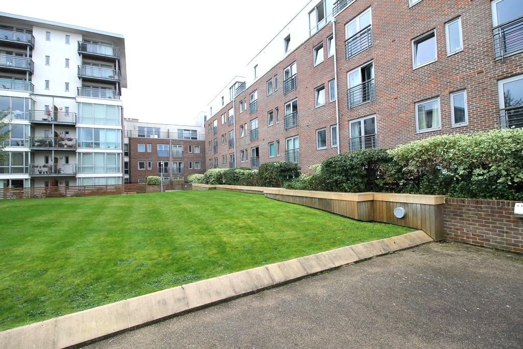 Brunswick House, Queen Street 1 bed apartment for sale £165,000